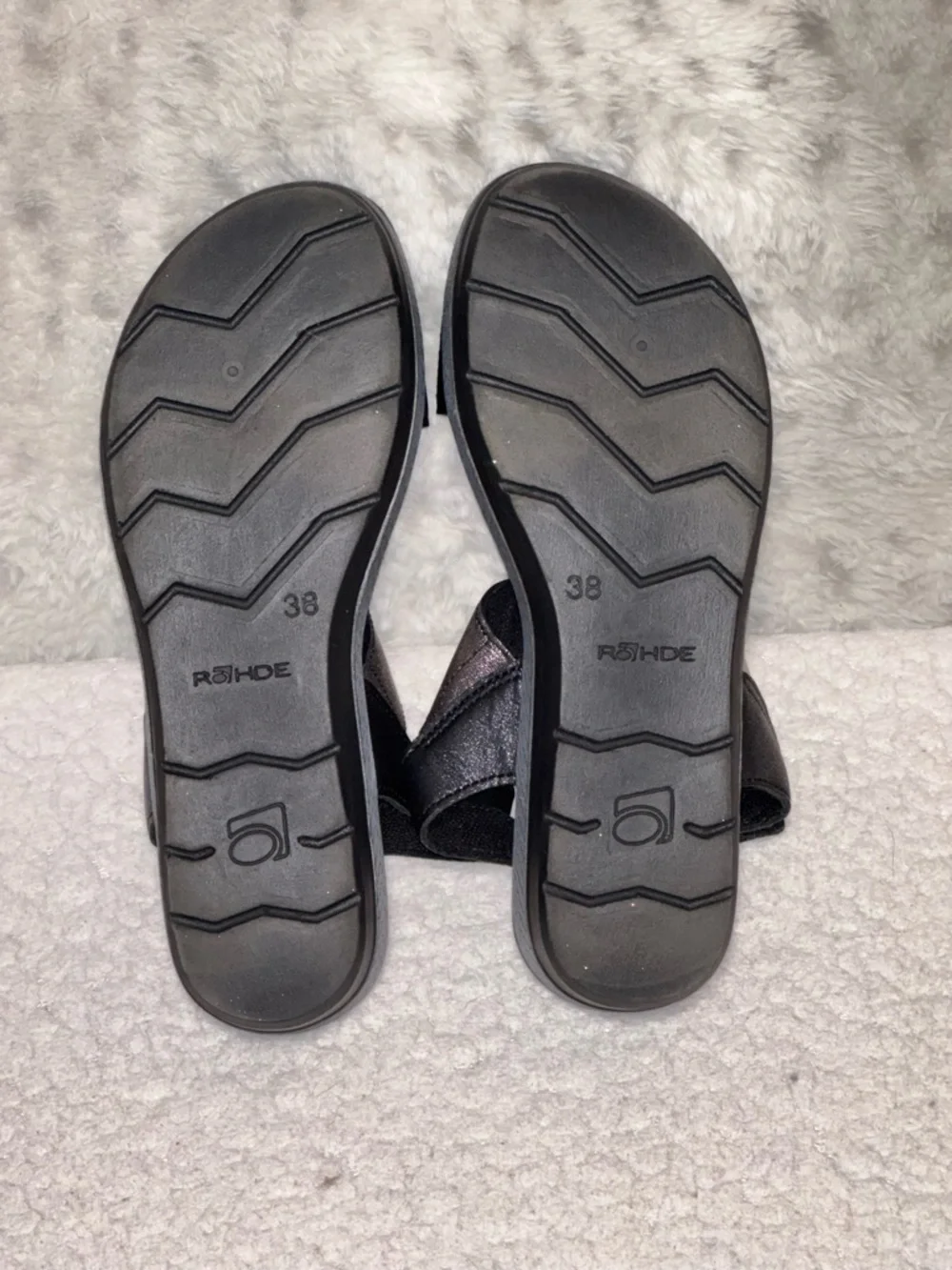 Rohde Black Crystal-Strap Comfort Sandals Women’s Size EU 38 / US 7